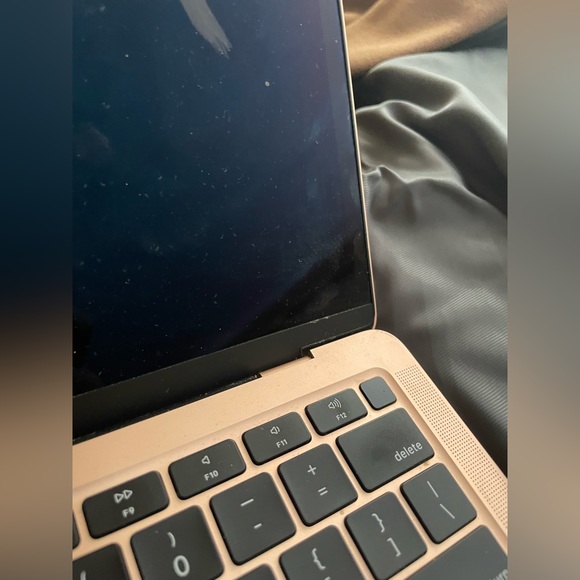 MacBook Air 2020 core i3 - fair condition - SOLD - Picture 2 of 11